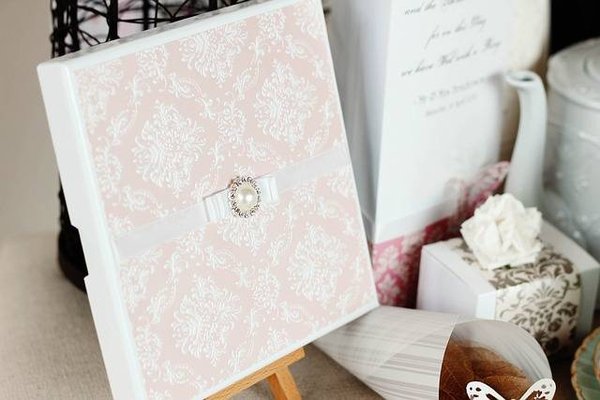 Créer vos invitations de mariage à la maison - Les meilleurs conseils et astuces